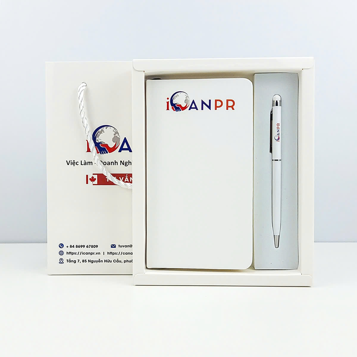 Quà Tặng Cho Trung Tâm Du Học GS92