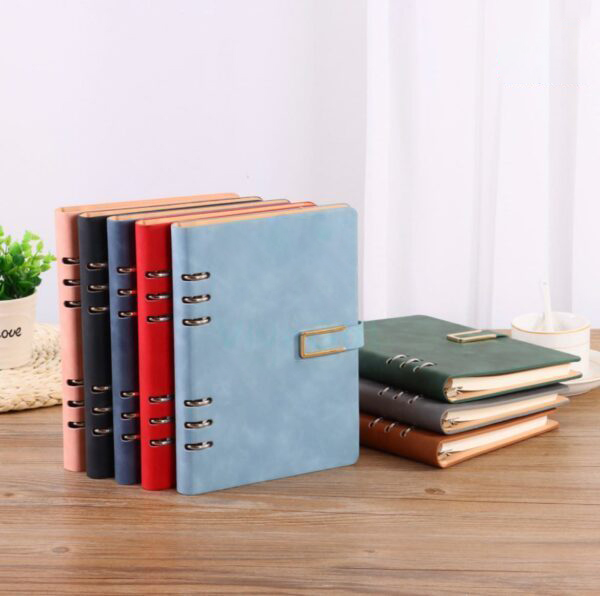 Sổ Tay Bìa Còng Gập 2 B040 Kèm Khoá Nam Châm In Logo Theo Yêu Cầu